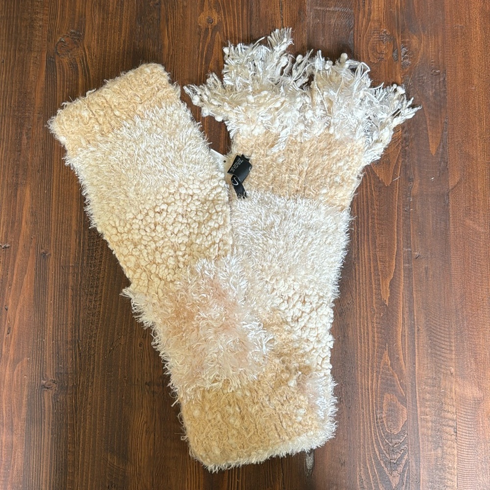Cejon Scarf